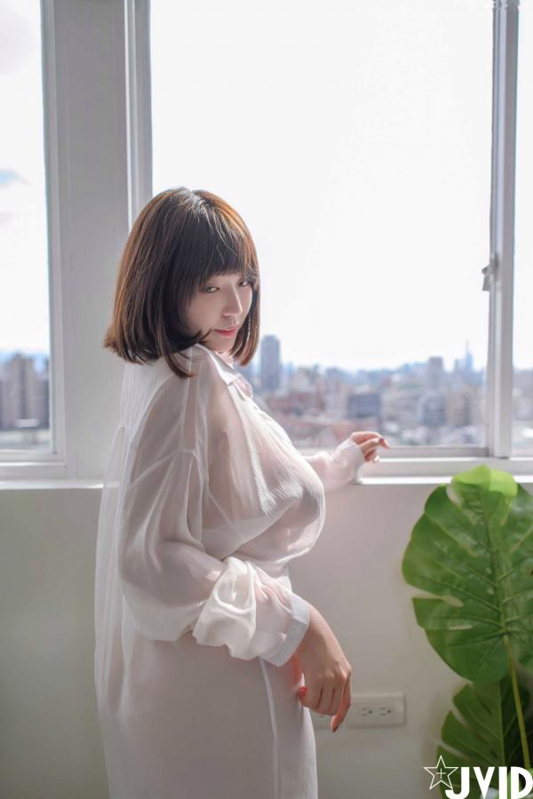  JVID-茹茹-寄宿家中的前同事-一早醒來就衣衫不整第22张图片