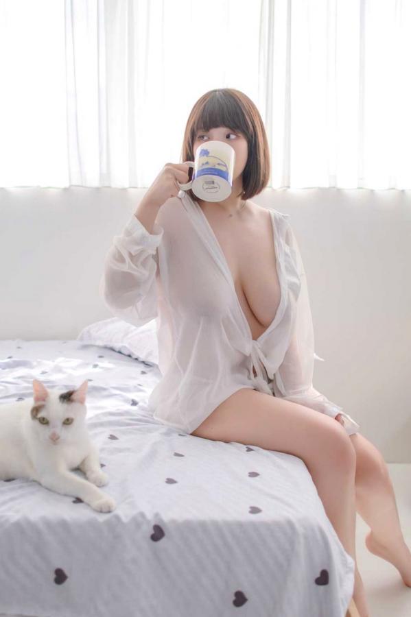   JVID-茹茹-寄宿家中的前同事-一早醒來就衣衫不整第86张图片