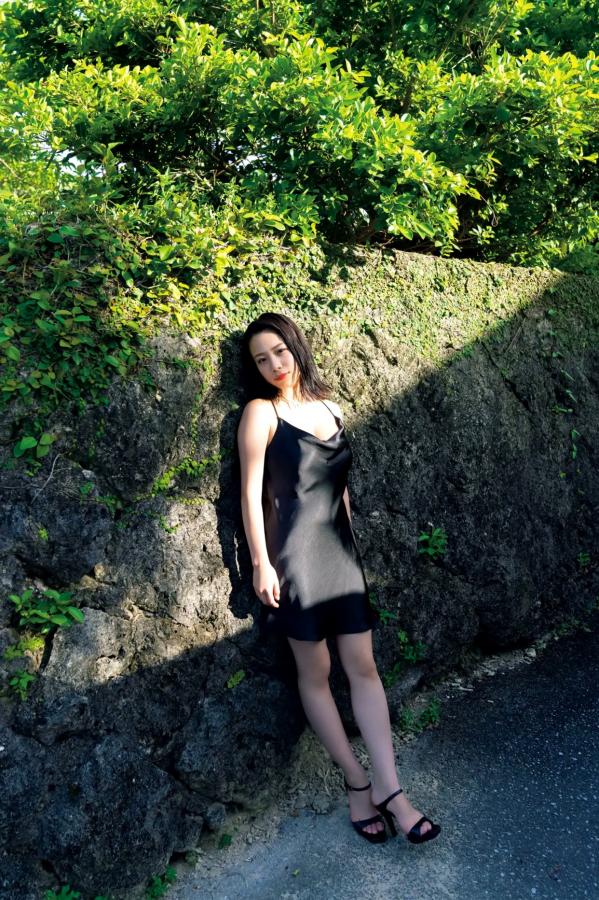   乙陽葵 - なんがでっきょん [108P] 户外向日葵性感比基尼写真 阳光清纯美胸图集第39张图片