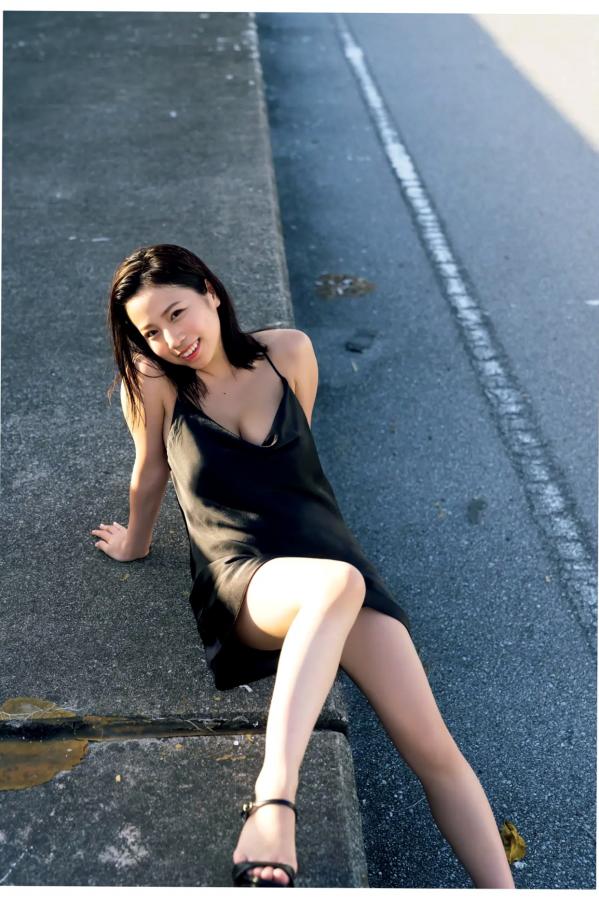   乙陽葵 - なんがでっきょん [108P] 户外向日葵性感比基尼写真 阳光清纯美胸图集第45张图片