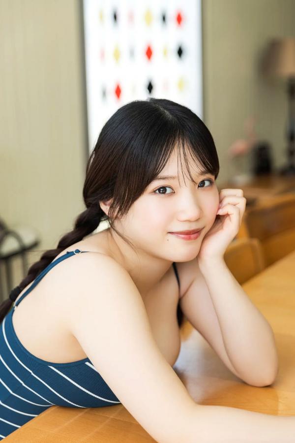    堀みなみ - 聖なるHカップ vol.2 [57P] 日系条纹泳衣清新家居性感写真第24张图片