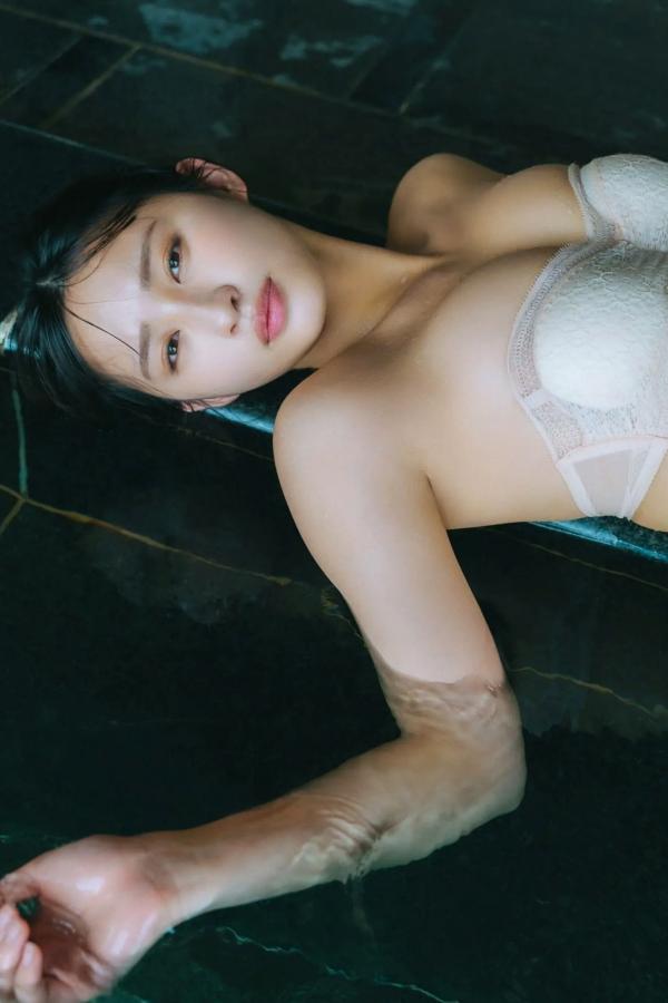    松本日向 - 見つめ合うカラダ Vol.2 [125P] 日本清纯女神湿身泳池与性感私房大尺度写真第103张图片