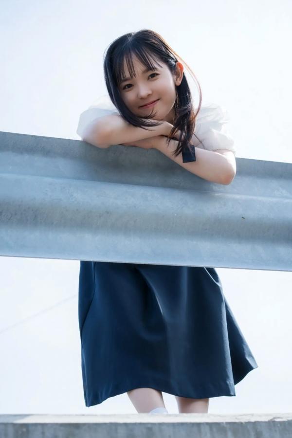   楡井希実 - 初表紙で予測不能の爆発が起きた！日系清纯户外和服治愈写真第8张图片