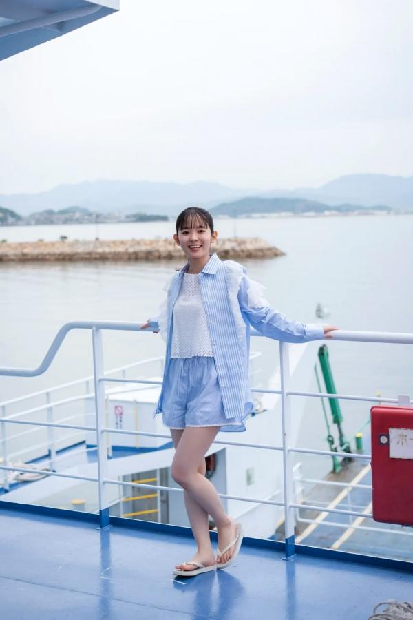   楡井希実 - 初表紙で予測不能の爆発が起きた！日系清纯户外和服治愈写真第15张图片