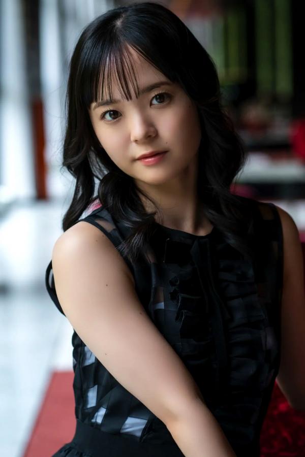   楡井希実 - 初表紙で予測不能の爆発が起きた！日系清纯户外和服治愈写真第37张图片