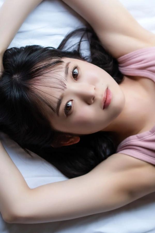   楡井希実 - 初表紙で予測不能の爆発が起きた！日系清纯户外和服治愈写真第49张图片