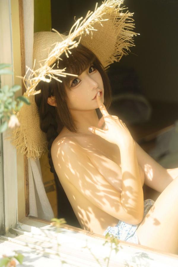   蠢沫沫-晾衣服 户外阳光草帽碎花裙清新性感私房写真第56张图片