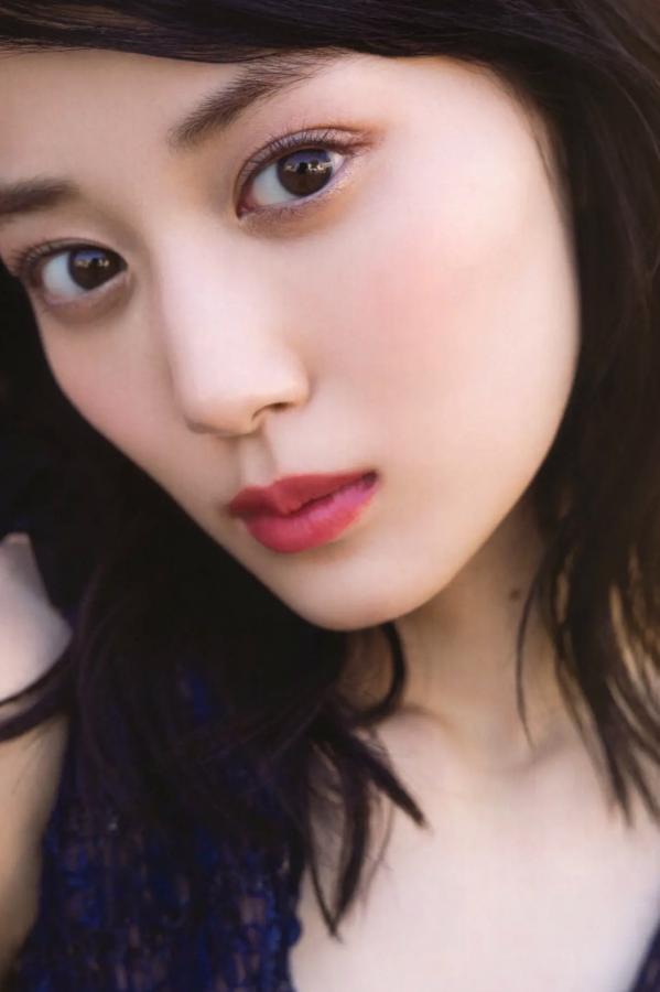   《山下美月 - ヒロイン》海边黑色比基尼与浴室甜美写真第67张图片