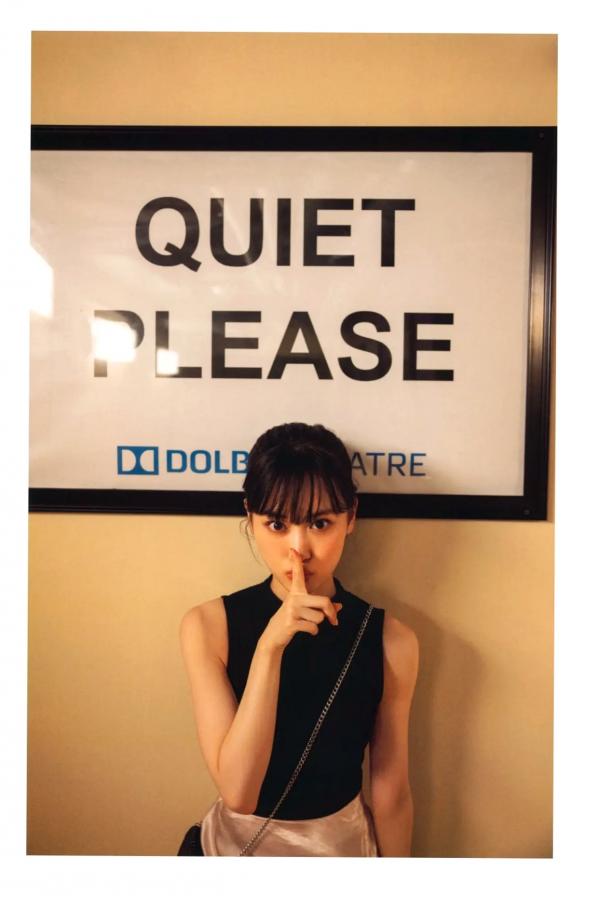   《山下美月 - ヒロイン》海边黑色比基尼与浴室甜美写真第68张图片