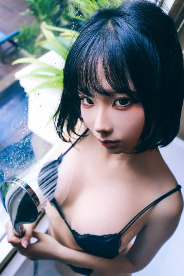   蠢沫沫《凝视》浴室湿身私房内衣性感诱惑写真第45张图片