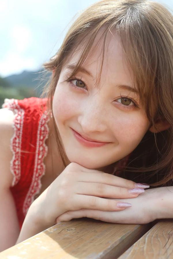   《菜那セシル写真集 Sweet and Bitter.》菜那セシル日系性感私房内衣美胸诱惑写真第2张图片