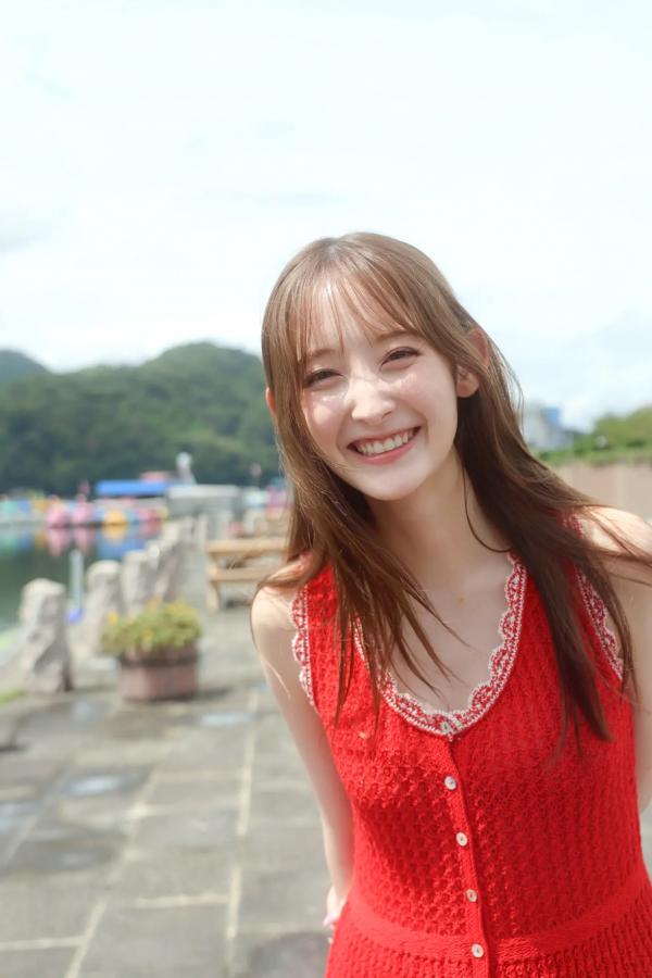   《菜那セシル写真集 Sweet and Bitter.》菜那セシル日系性感私房内衣美胸诱惑写真第5张图片