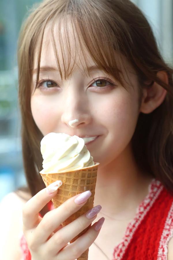   《菜那セシル写真集 Sweet and Bitter.》菜那セシル日系性感私房内衣美胸诱惑写真第6张图片