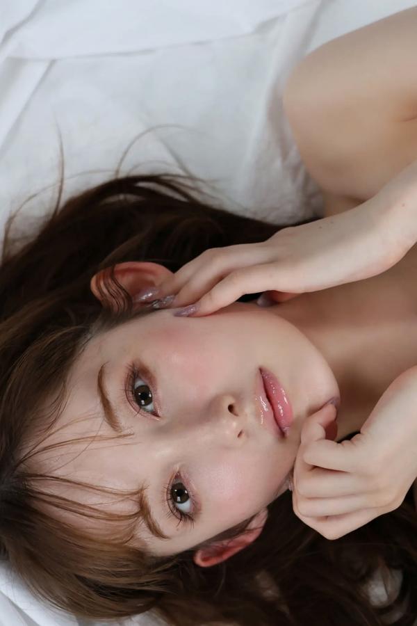   《菜那セシル写真集 Sweet and Bitter.》菜那セシル日系性感私房内衣美胸诱惑写真第22张图片