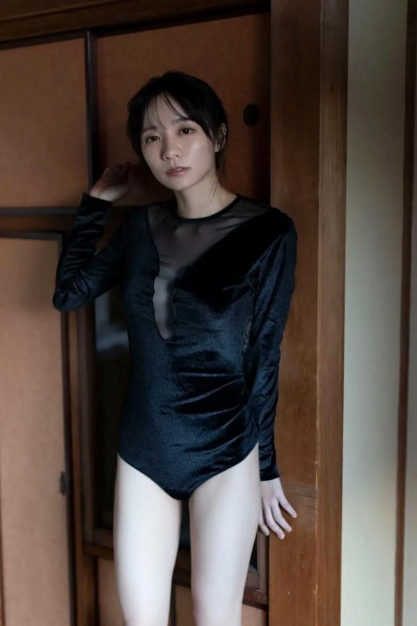   椿野ゆうこ - お天気お姉さんの秘密 vol.1 阳光居室蕾丝内衣清纯诱惑私房写真第32张图片