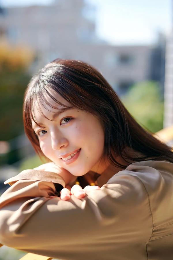   西野夢菜 - このFカップ、プルい 日本性感女神室内酒红内衣私房写真第2张图片
