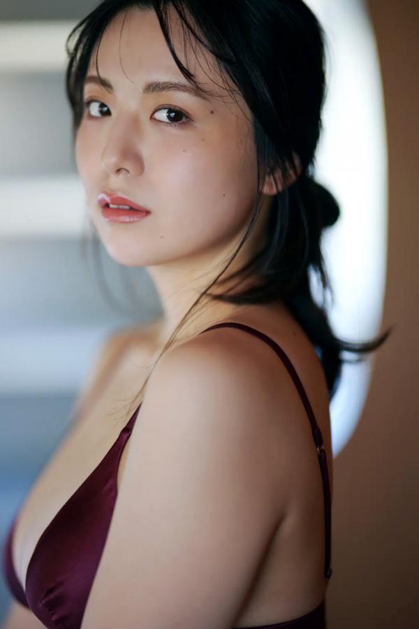   西野夢菜 - このFカップ、プルい 日本性感女神室内酒红内衣私房写真第27张图片