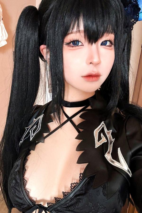 蠢沫沫  蠢沫沫-黑岩射手暗黑哥特风角色扮演写真 赛博光影冷艳性感套图第29张图片