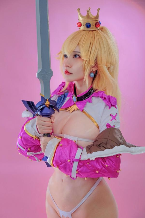   Potato-Godzilla-Peach-Gamer-Girl 碧姬公主电竞女孩COS大尺度性感写真第8张图片