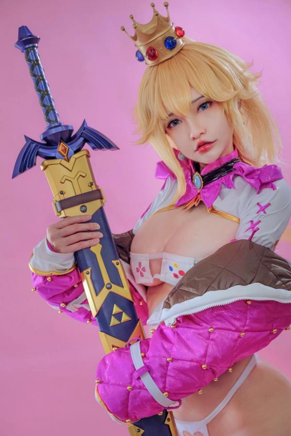   Potato-Godzilla-Peach-Gamer-Girl 碧姬公主电竞女孩COS大尺度性感写真第11张图片