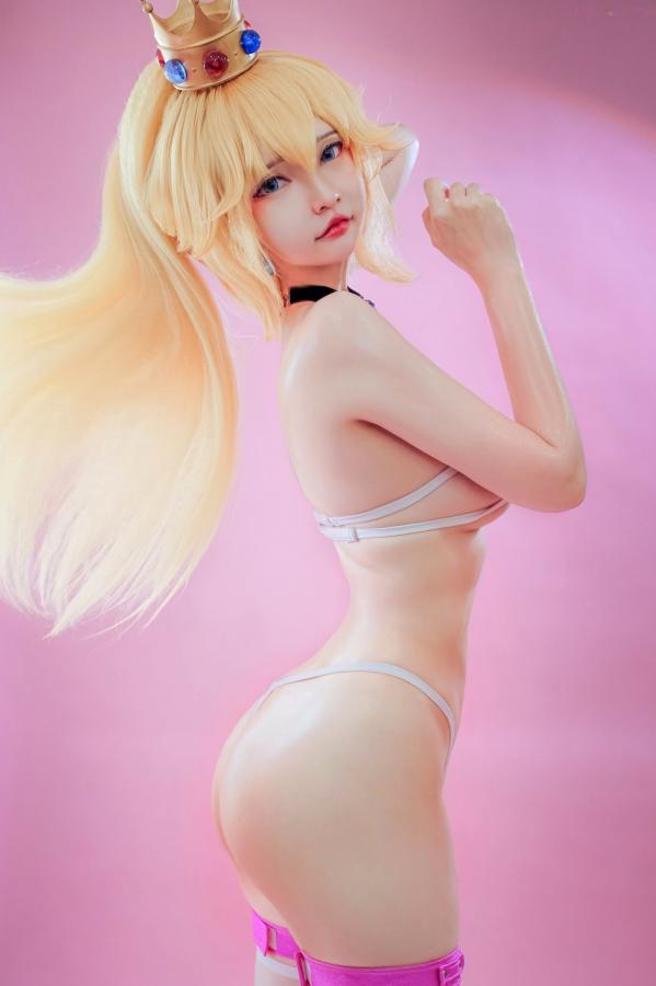   Potato-Godzilla-Peach-Gamer-Girl 碧姬公主电竞女孩COS大尺度性感写真第20张图片