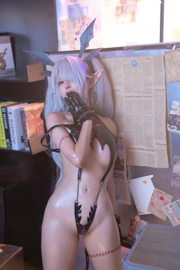   蠢沫沫-蔚蓝档案-银镜伊织 银发魔女性感角色扮演私房诱惑写真第17张图片