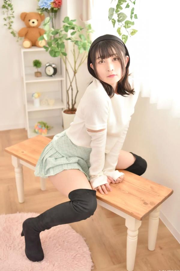    [LOVEPOP] 水那しおね Shione Mizuna 日系清纯私房格子短裙诱惑写真 Photoset 03第30张图片