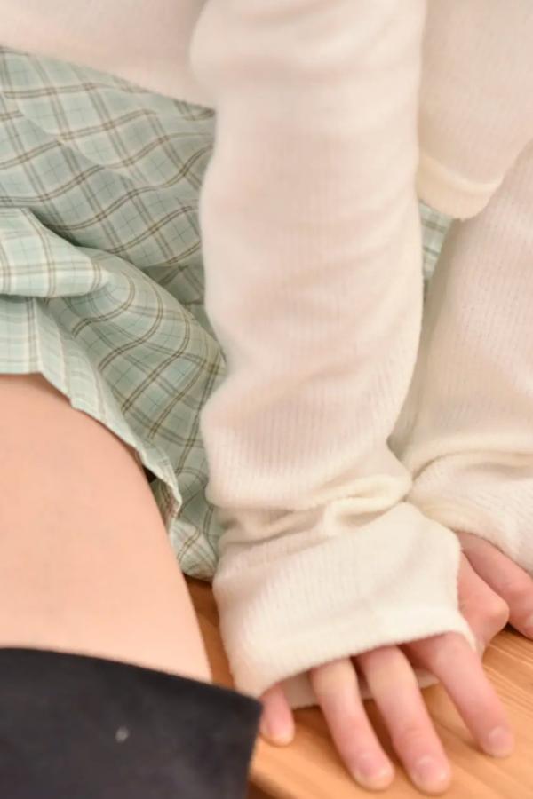    [LOVEPOP] 水那しおね Shione Mizuna 日系清纯私房格子短裙诱惑写真 Photoset 03第33张图片