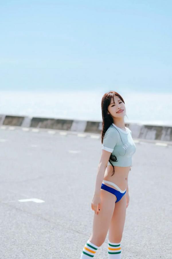   広瀬晏夕 - らぶあんゆっ vol.1 日本气质女神户外比基尼与室内私房美腿写真第6张图片