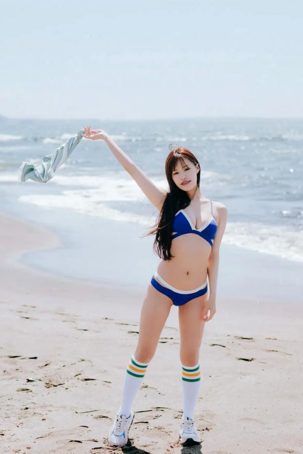   広瀬晏夕 - らぶあんゆっ vol.1 日本气质女神户外比基尼与室内私房美腿写真第15张图片