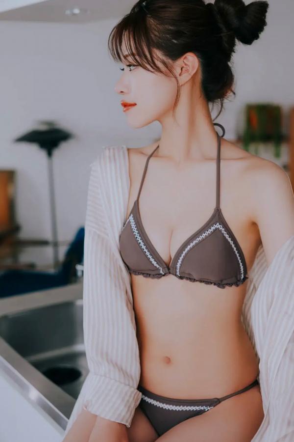   広瀬晏夕 - らぶあんゆっ vol.1 日本气质女神户外比基尼与室内私房美腿写真第37张图片