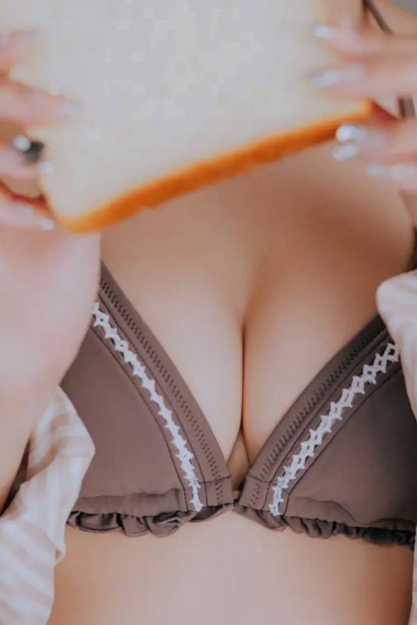   広瀬晏夕 - らぶあんゆっ vol.1 日本气质女神户外比基尼与室内私房美腿写真第58张图片