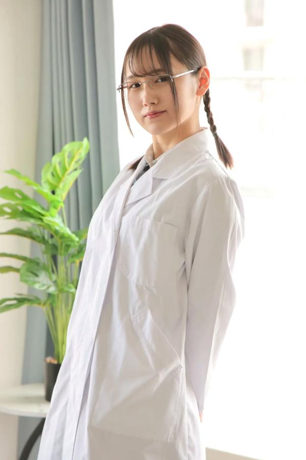    [LOVEPOP] Maki Chiba 千葉まき Photoset 01 白大褂眼镜娘制服性感美臀诱惑写真第14张图片