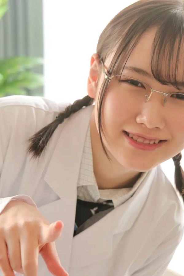    [LOVEPOP] Maki Chiba 千葉まき Photoset 01 白大褂眼镜娘制服性感美臀诱惑写真第24张图片