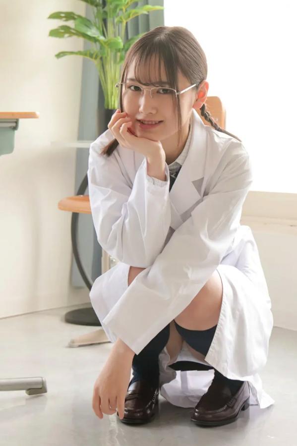    [LOVEPOP] Maki Chiba 千葉まき Photoset 01 白大褂眼镜娘制服性感美臀诱惑写真第25张图片