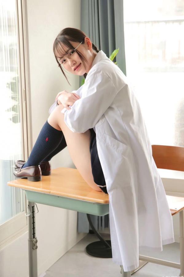    [LOVEPOP] Maki Chiba 千葉まき Photoset 01 白大褂眼镜娘制服性感美臀诱惑写真第54张图片