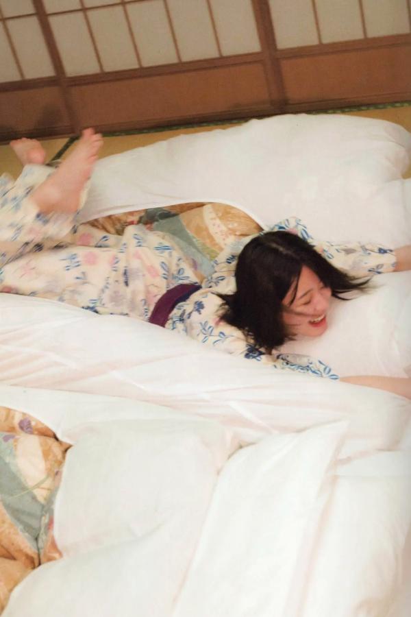   大西桃香 - 桃の眺め方 日系清新街拍与居家和服写真套图第70张图片