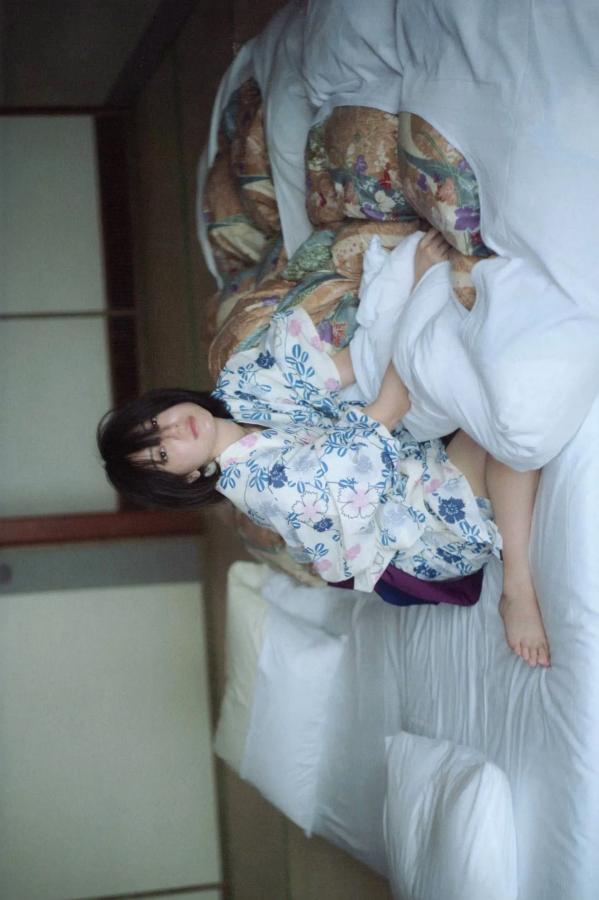   大西桃香 - 桃の眺め方 日系清新街拍与居家和服写真套图第78张图片