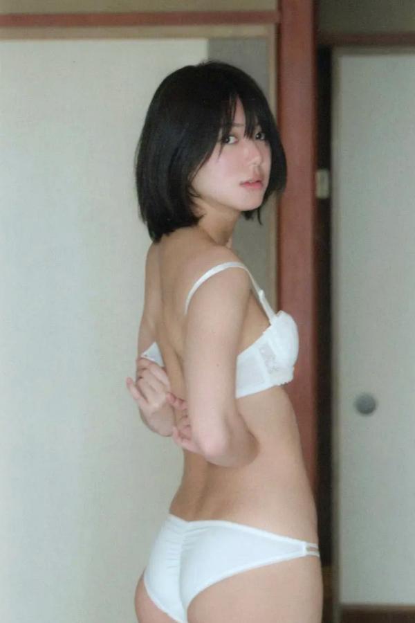   大西桃香 - 桃の眺め方 日系清新街拍与居家和服写真套图第86张图片