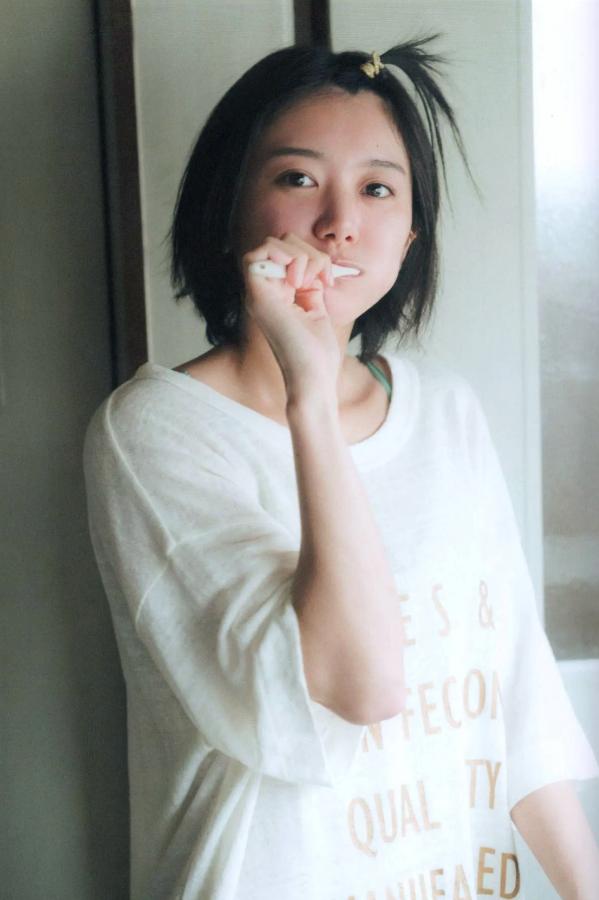   大西桃香 - 桃の眺め方 日系清新街拍与居家和服写真套图第95张图片