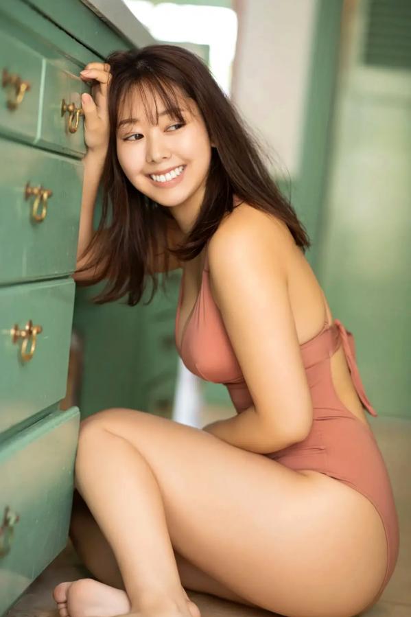   田中杏樹《ビキニのポリス Vol.1》日系清纯比基尼家居户外性感写真第27张图片