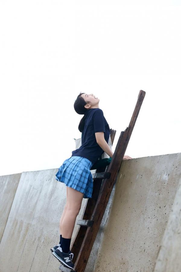    菊地姫奈 - 圧倒的ヒロイン vol.2 阳光沙滩比基尼性感写真与清纯私房套图第21张图片