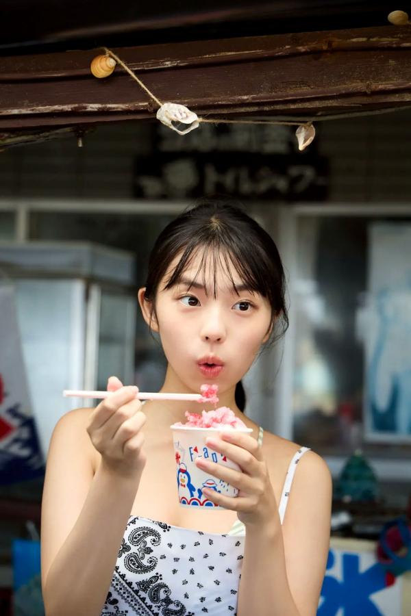    菊地姫奈 - 圧倒的ヒロイン vol.2 阳光沙滩比基尼性感写真与清纯私房套图第34张图片