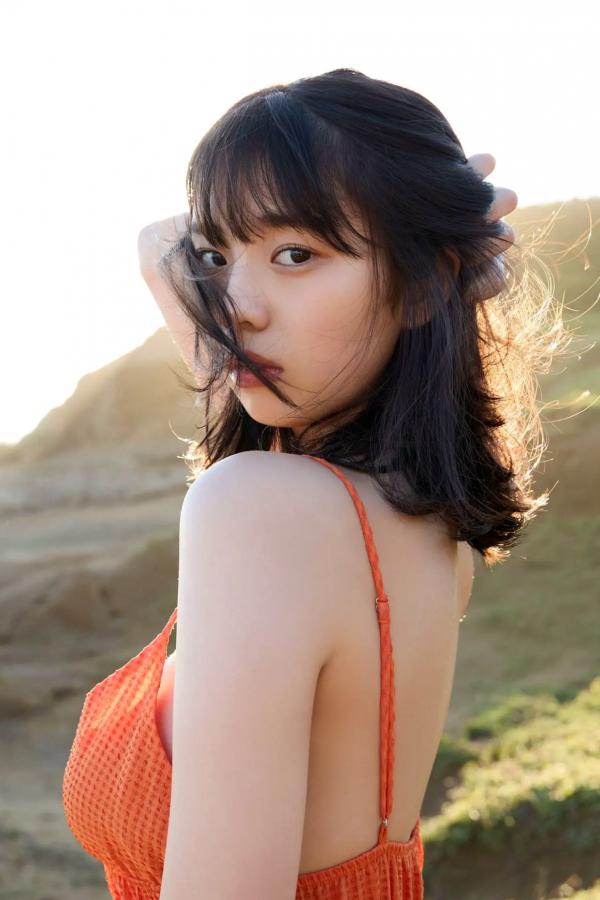    菊地姫奈 - 圧倒的ヒロイン vol.2 阳光沙滩比基尼性感写真与清纯私房套图第113张图片