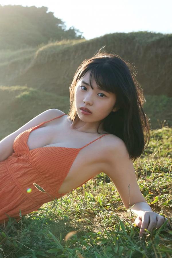    菊地姫奈 - 圧倒的ヒロイン vol.2 阳光沙滩比基尼性感写真与清纯私房套图第118张图片