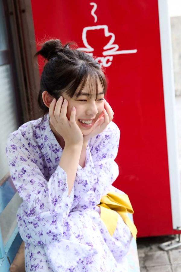   《菊地姫奈 - 春から女子大生 Vol.2》日系清纯写真 洗衣房抹胸泳装与复古和服性感秀第76张图片
