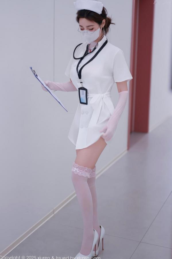    XiuRen秀人网-11099-Twins桃桃-性感护士制服白蕾丝内衣诱惑私房写真第4张图片
