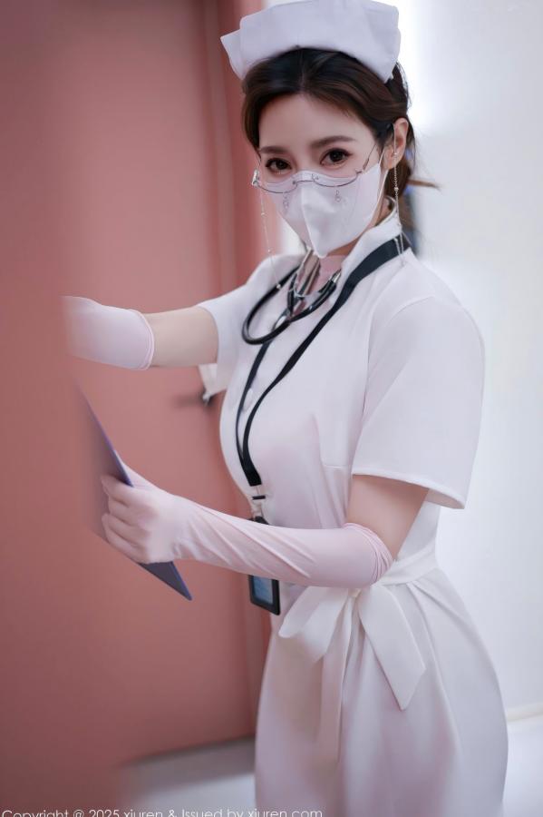    XiuRen秀人网-11099-Twins桃桃-性感护士制服白蕾丝内衣诱惑私房写真第9张图片