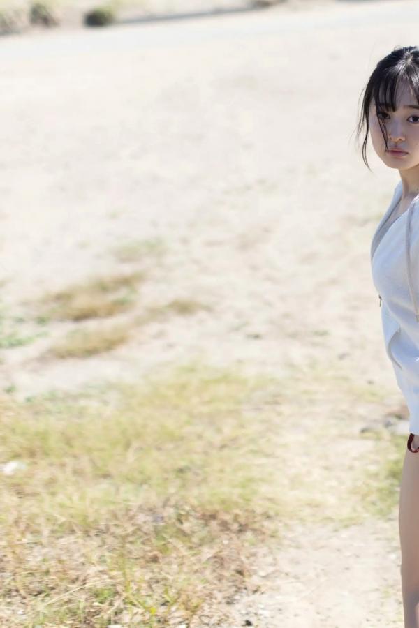    《白濱美兎 - ぎゅってして Vol.1》日系阳光沙滩比基尼写真 清纯治愈系美少女第35张图片