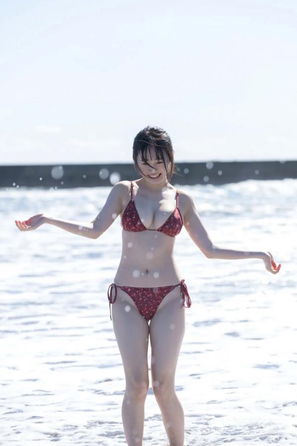    《白濱美兎 - ぎゅってして Vol.1》日系阳光沙滩比基尼写真 清纯治愈系美少女第46张图片